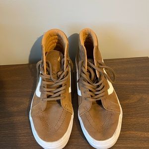 Men’s Legendary High Top Vans with Side Stripe